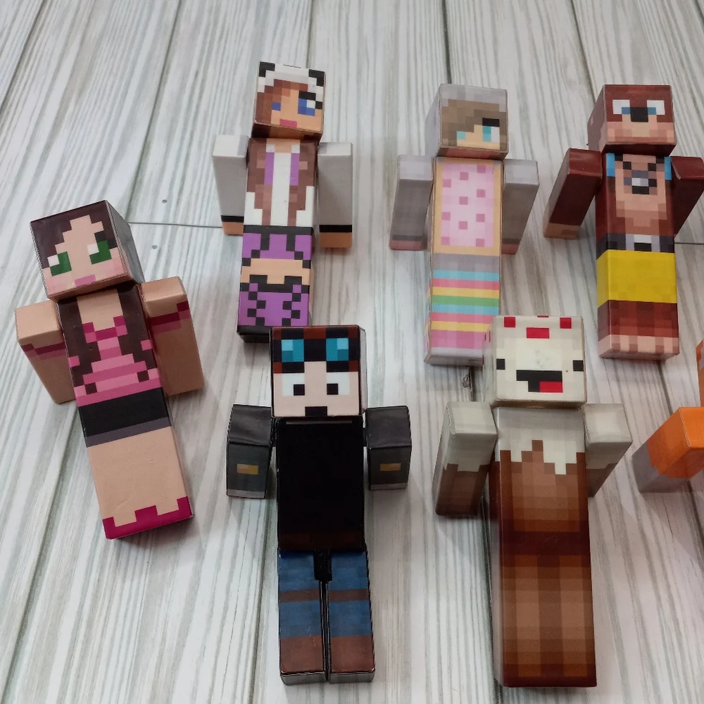 EnderToys Minecraft 9 Lot Of Figures